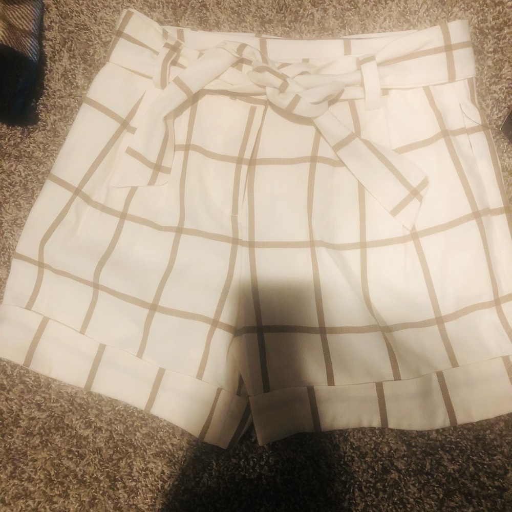 Brand new shorts with belt